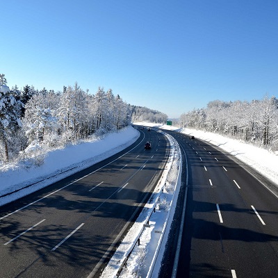 Взимку за кермом: досвідчені водії про безпечні подорожі на авто